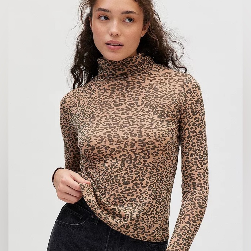 Urban outfitters cheetah print turtleneck